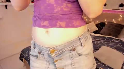 Snapshot of isabelkiss chatting on July 1, 1:02 pm IsabelKiss online show from July 1, 1:02 pm