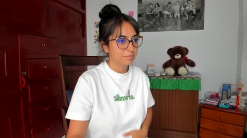 Isabella22 1 online show from December 3, 6:49 pm