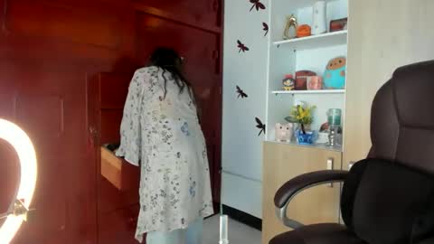 Isabella22 1 online show from January 8, 8:55 pm