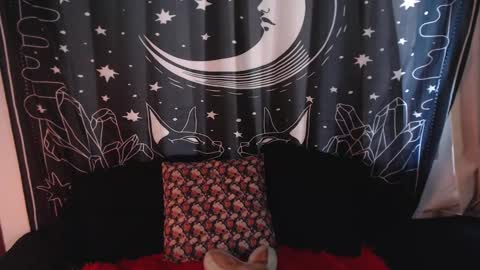 Snapshot of isabella__dark chatting on January 15, 9:20 pm online show from January 15, 9:20 pm
