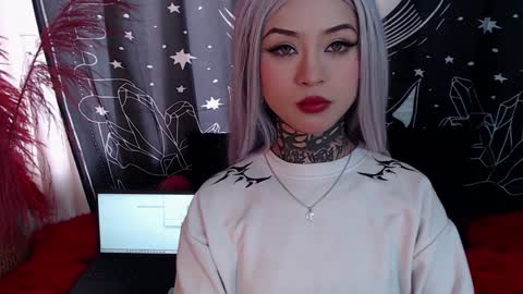 Snapshot of isabella__dark chatting on February 6, 9:06 pm online show from February 6, 9:06 pm