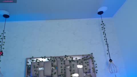 Isa Online 11pm to 5am Colombia time online show from October 19, 6:03 am