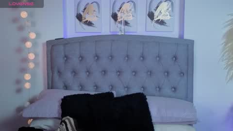   online show from November 21, 10:03 am