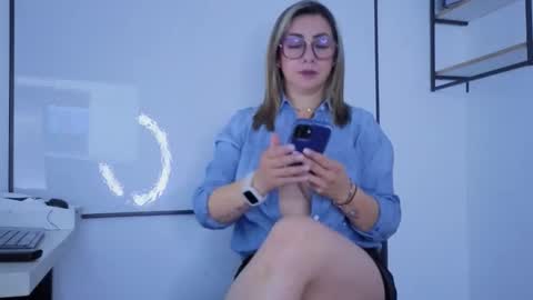   online show from February 19, 10:11 am