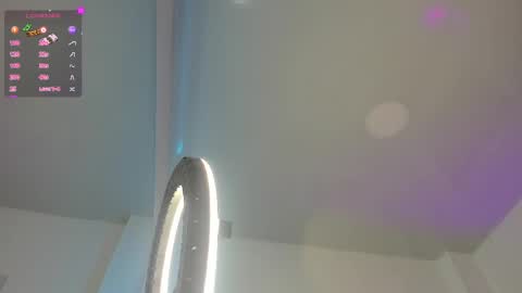 Isabella Moon9 online show from May 26, 11:28 am