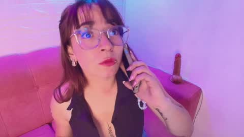 Snapshot of isabella_noir1 chatting on September 27, 5:45 am Isabella online show from September 27, 5:45 am