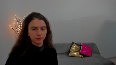 Isabella online show from April 21, 9:26 am