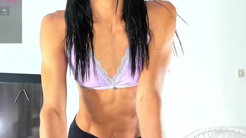 Snapshot of isabella_savina chatting on February 6, 12:00 am Isabella online show from February 6, 12:00 am