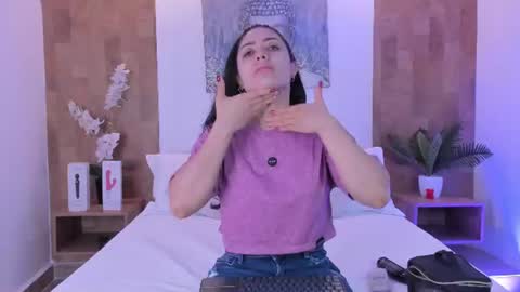 isabella_winkler online show from July 4, 11:05 am
