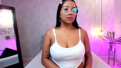 isabella zc online show from February 22, 12:08 pm