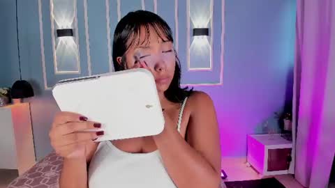 Snapshot of isabella_zc chatting on July 21, 11:56 am isabella zc online show from July 21, 11:56 am