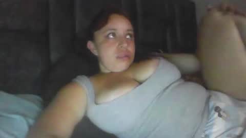 Snapshot of isabellaa_hills_ chatting on May 27, 2:19 am isabellaa_hills_ online show from May 27, 2:19 am