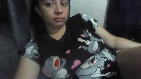 Snapshot of isabellaa_hills_ chatting on June 5, 3:51 pm isabellaa_hills_ online show from June 5, 3:51 pm