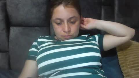 Snapshot of isabellaa_hills_ chatting on July 10, 6:21 pm isabellaa_hills_ online show from July 10, 6:21 pm