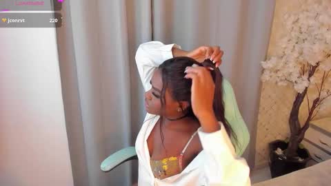    v online show from November 28, 9:39 pm