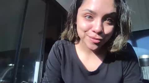 Snapshot of isabellaelizabeth chatting on February 23, 9:56 pm isabellaelizabeth online show from February 23, 9:56 pm