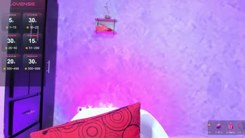 Instagram soybella01  online show from November 14, 7:12 pm