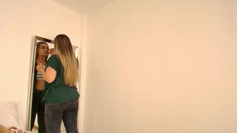 Isabella  online show from February 20, 1:55 pm