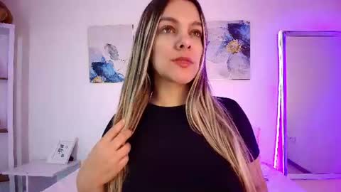 Isabella  online show from June 19, 1:48 pm