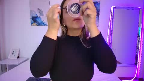 Isabella  online show from July 15, 1:16 pm
