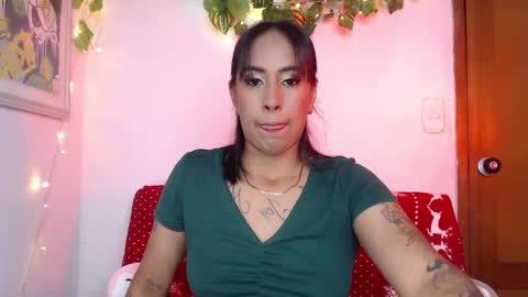 Isabella  online show from December 3, 12:18 am