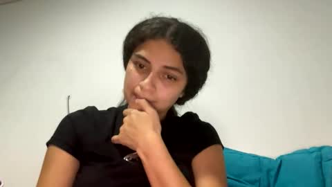 Snapshot of isabellakoffs chatting on January 23, 12:14 am Isabella.. back again online show from January 23, 12:14 am