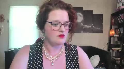 isabellamariedarcy online show from April 20, 6:42 pm