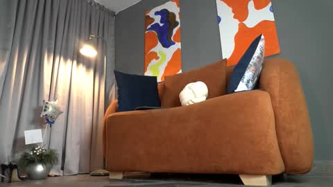 Snapshot of isabellanylon chatting on January 16, 9:19 pm Help me with your follow independent model isabela online show from January 16, 9:19 pm