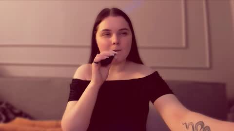 Snapshot of isabellaprincess21 chatting on October 17, 9:17 pm Isabella online show from October 17, 9:17 pm