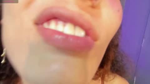 Isabella online show from February 18, 1:32 am