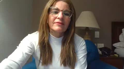 isabella online show from April 4, 3:27 am