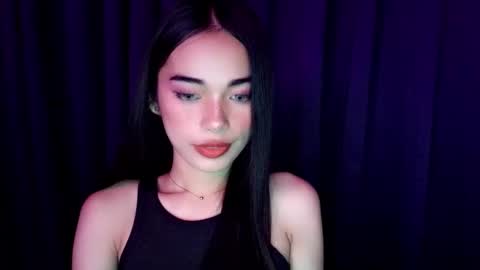 Isabelle online show from November 26, 4:30 pm