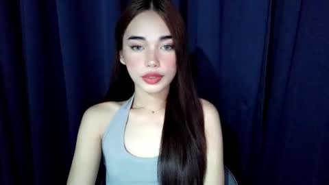 Isabelle online show from February 25, 1:21 pm