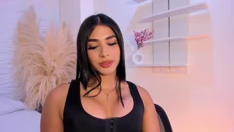 Isa online show from April 13, 10:37 pm