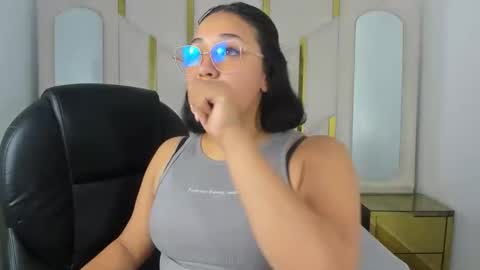 isabellrodriguez18 online show from November 9, 3:27 am