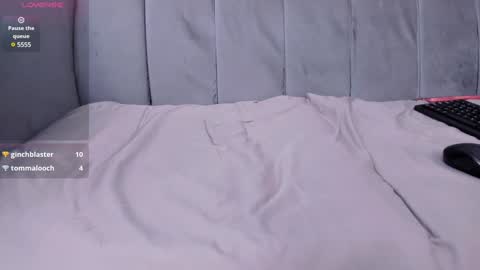Snapshot of isabellsmmith chatting on January 31, 6:46 am Isabellsmmith online show from January 31, 6:46 am