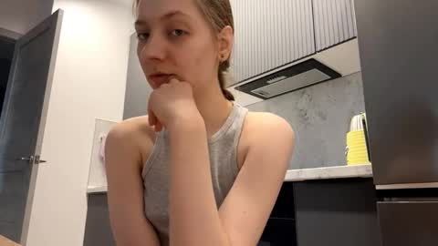 I am Maxine ntmu online show from April 28, 1:49 pm