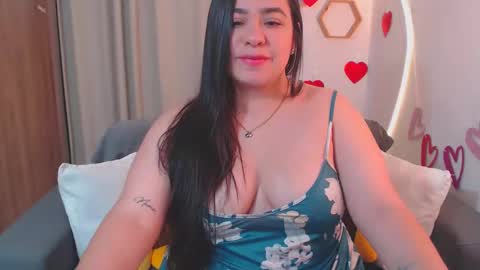 Isa online show from February 19, 4:03 pm