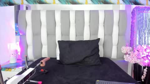 Isa online show from February 19, 6:09 am