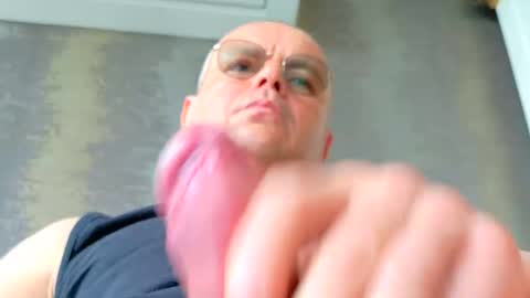 isanin online show from May 20, 5:57 am