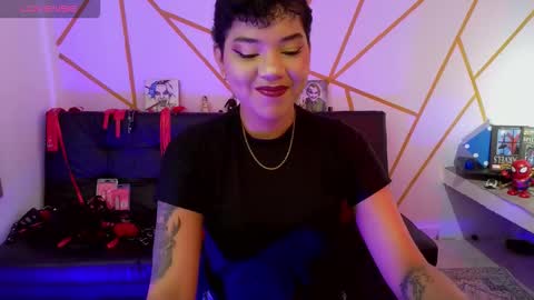 isabela online show from November 3, 8:43 pm