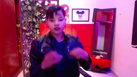 isabela online show from January 7, 1:30 am