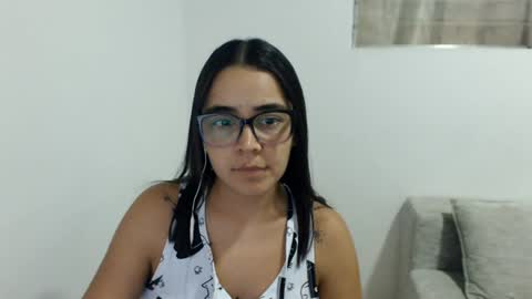 Emma online show from June 25, 3:17 am
