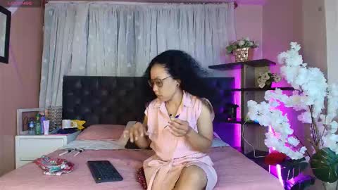 Snapshot of ishii_sakai chatting on February 15, 3:36 am Ishii Sakai online show from February 15, 3:36 am