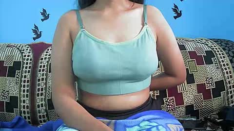 ishika_singh_ online show from December 17, 3:56 am