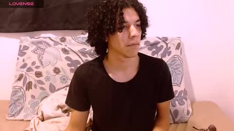 Isidro online show from February 19, 4:41 am