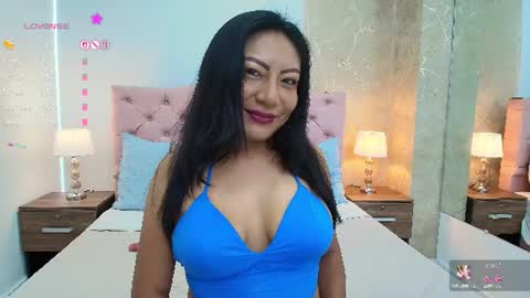 Isis Choi online show from July 11, 7:27 pm