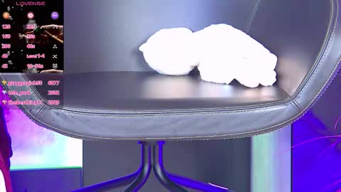 Isis online show from October 13, 1:55 pm