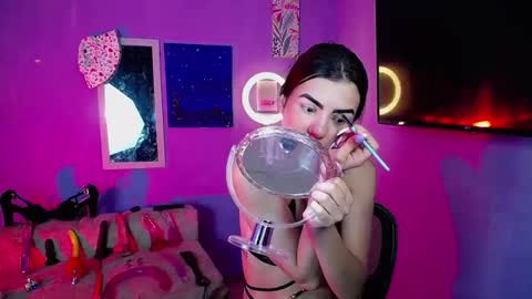 Snapshot of isisrousexx chatting on September 18, 1:40 am isisrousexx online show from September 18, 1:40 am