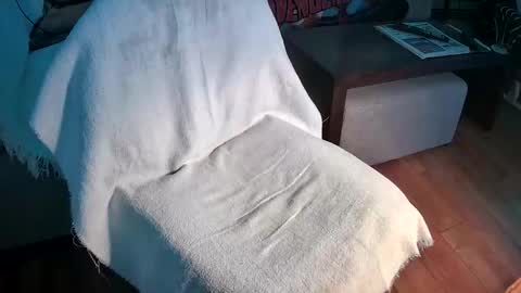 Iskarius online show from April 27, 9:13 pm